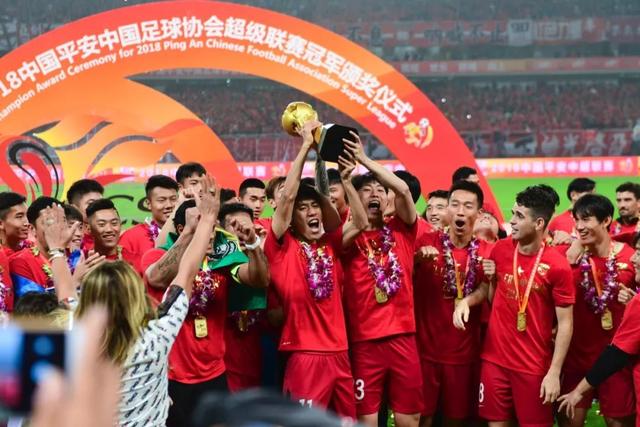 足球报：广州豹终结宁波五连胜，在冲超赛道呈现一骑绝尘之势